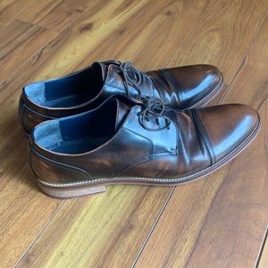 Brown dress shoes